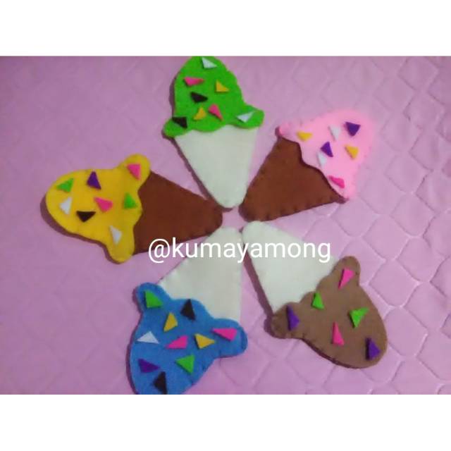 

Amplop Flanel Ice Cream Cone