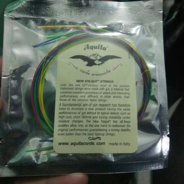 AQUILA Senar cukulele nilon warna