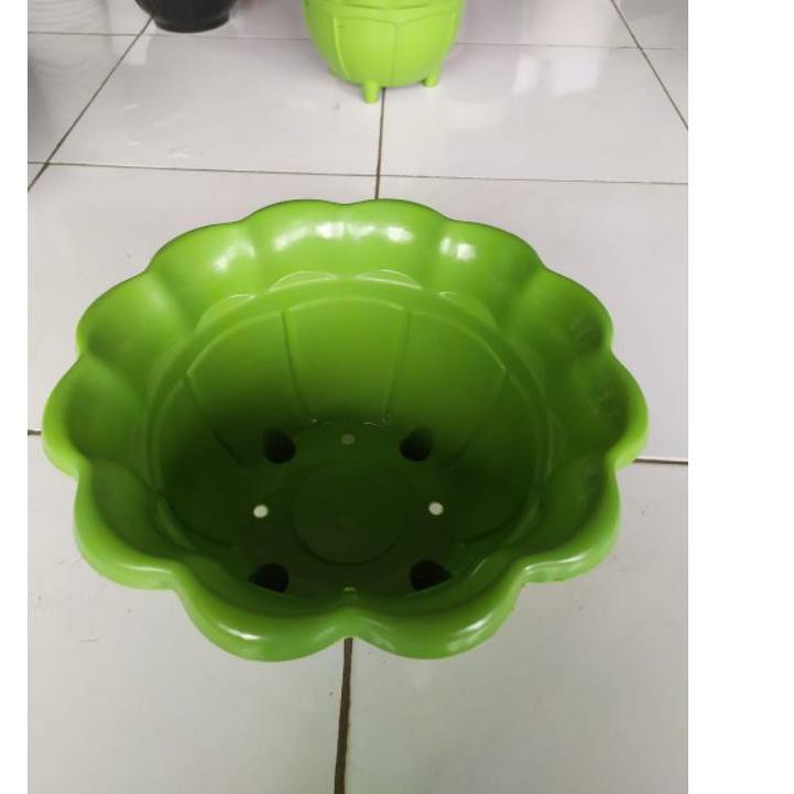 Terbaru 3.3 pot bunga plastik flowerpot ukuran 25 pot mawar hijau 888