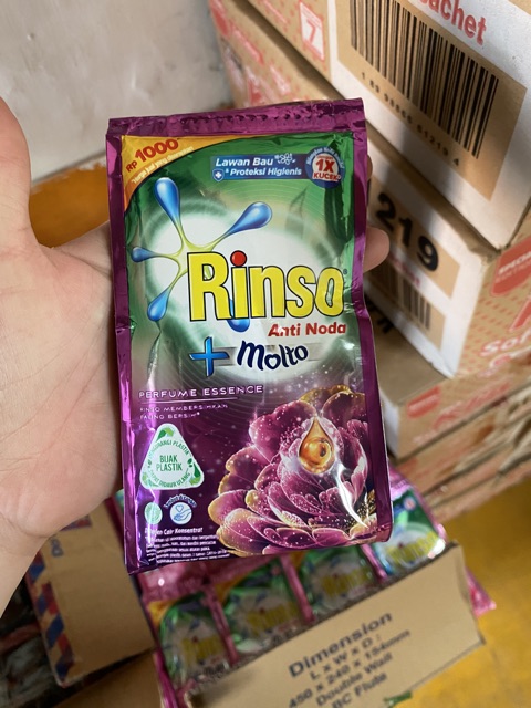 RINSO CAIR 1000 ( 6 sachet )