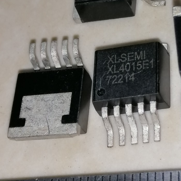 XL4015E1 XL4015 XL4015EI XLSEMI IC Stepdown 5A 180KHz 36V Tp-263-5