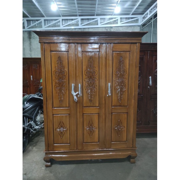 *GRATIS ONGKIR* Lemari Pakaian Jati Lemari Jati Lemari Baju Lemari 3 Pintu 2 Ambalan 1 Gantung Lemar