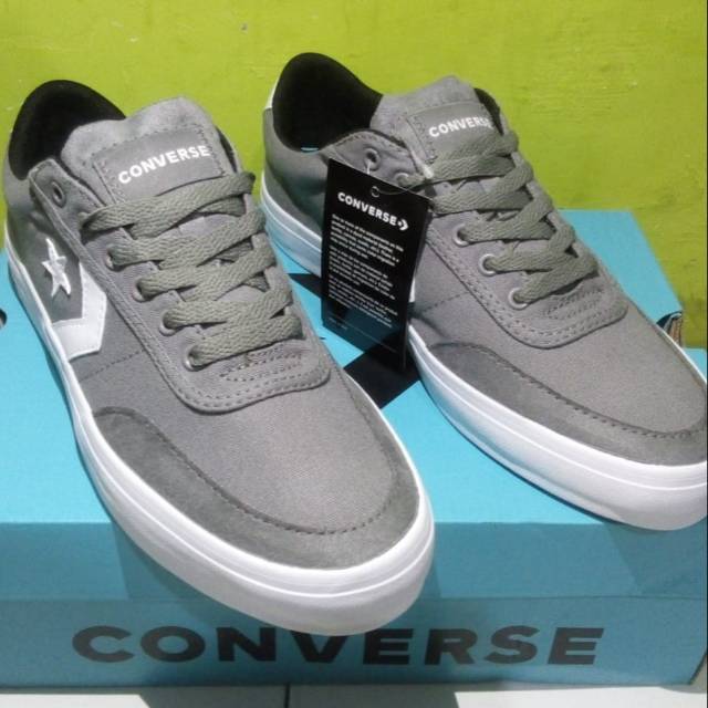 Sepatu Sneaker Converse Courtlandt Canvas Grey 161601C