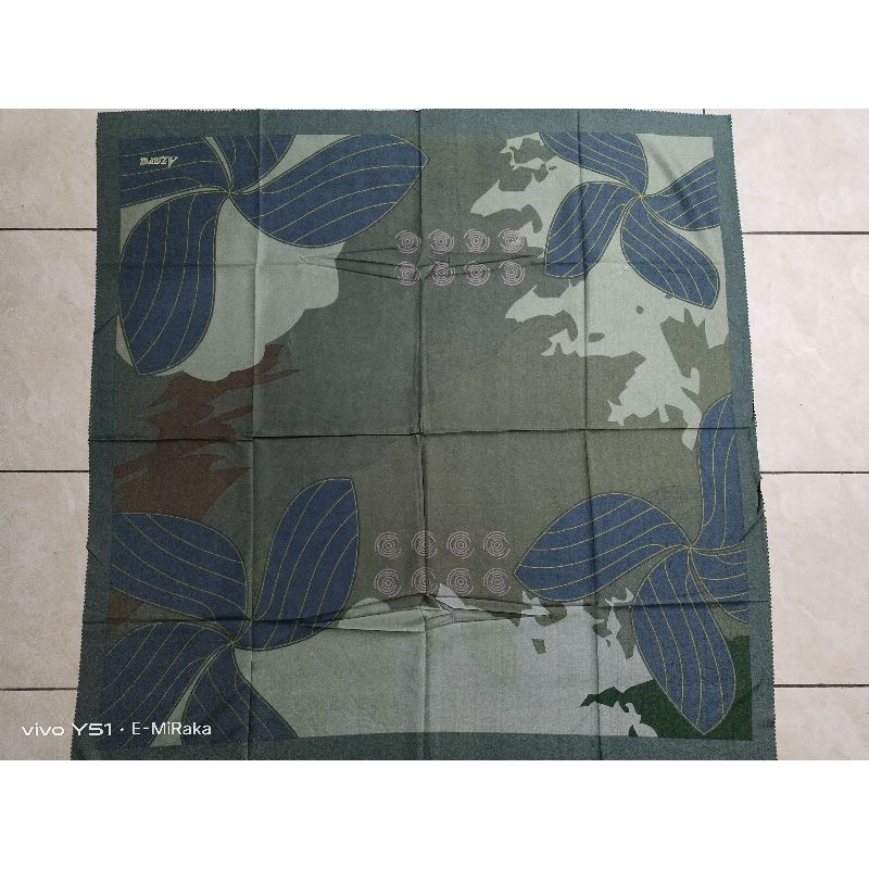 Segiempat Azara Laser Cut Motif