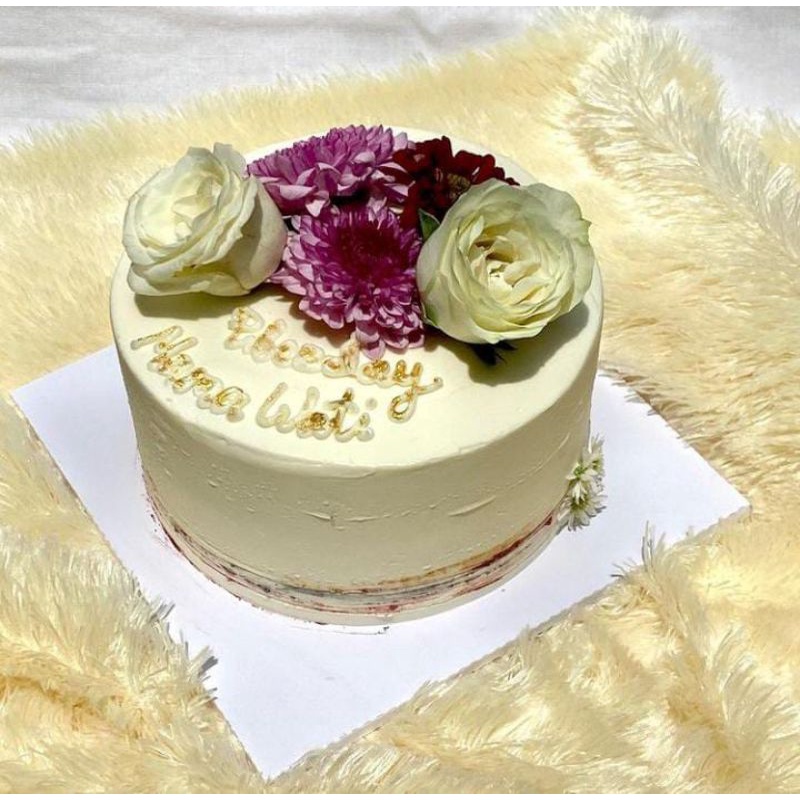 

Custom flower bunga Ulang Tahun Birthday Cake Kue Tart Fondant Korean Cake Korean Bento Cake