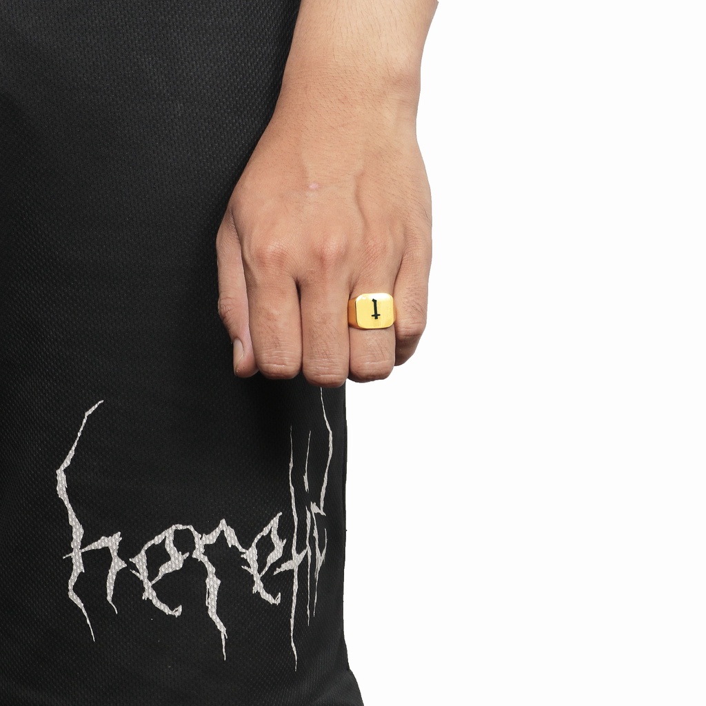 Heretic - Ring / Cincin - Gold Logo