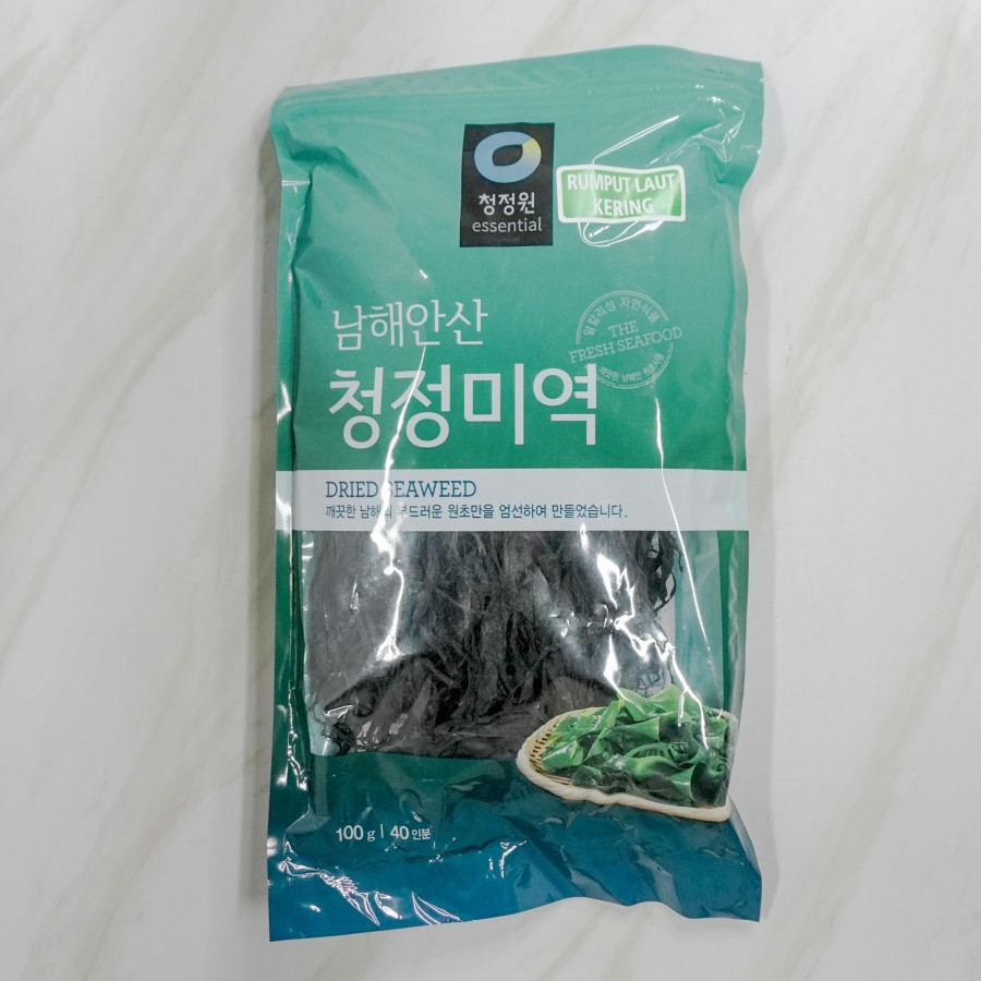 

Rumput Laut Kering Daesang Miyeok 100gr - Korean Seaweed Chung Jung One