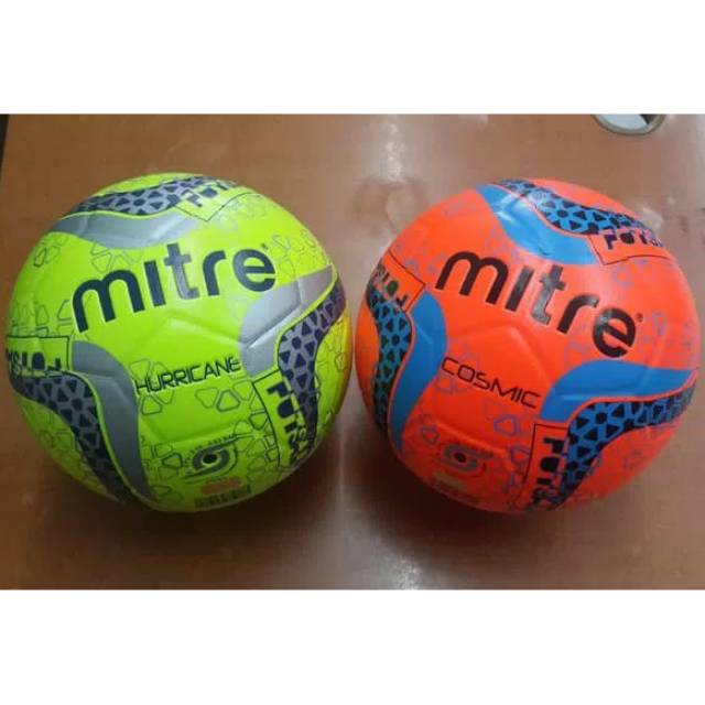 bola futsal mitre original serial cosmic dan hurricane / bola sepak size 4