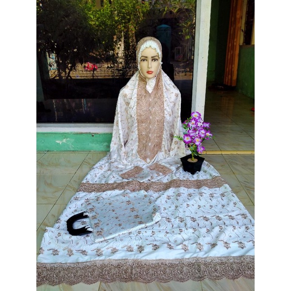 mukena dewasa terusan sutrA Paris Prada ORI