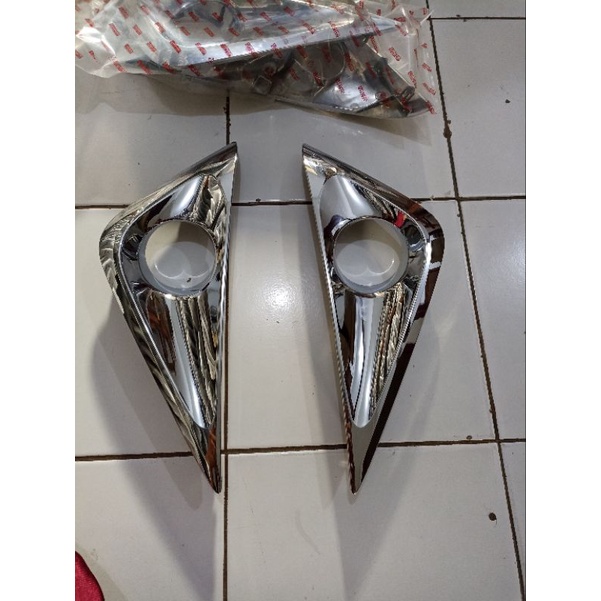 COVER FOG LAMP RING FOG LAMP RUSH TERIOS 2018 2021