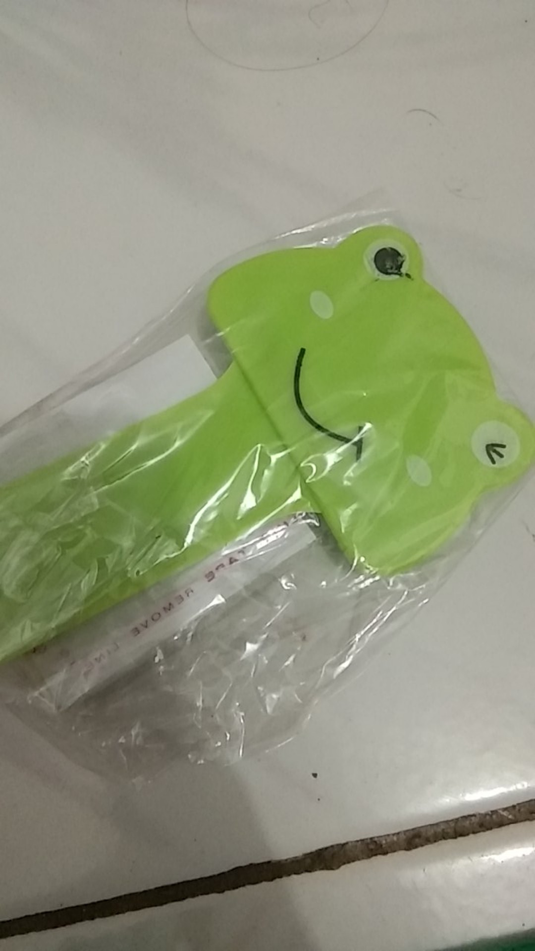 Anekagrosir | Clip Pengangkat Tutup Closet