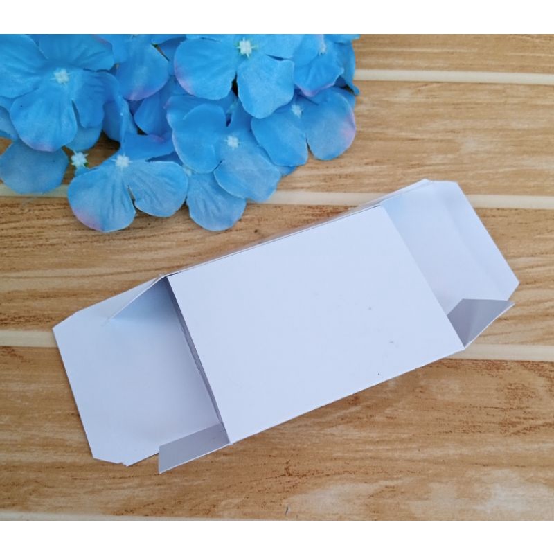 

dus botol tube 5,5*3*10,5/paperbox custom/botol 50ml