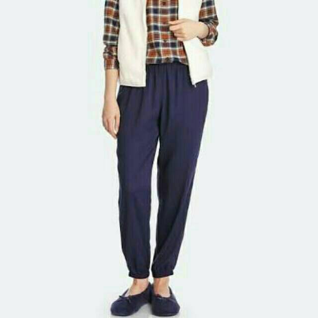 Uniqlo drape pants. Celana santai (original uniqlo)