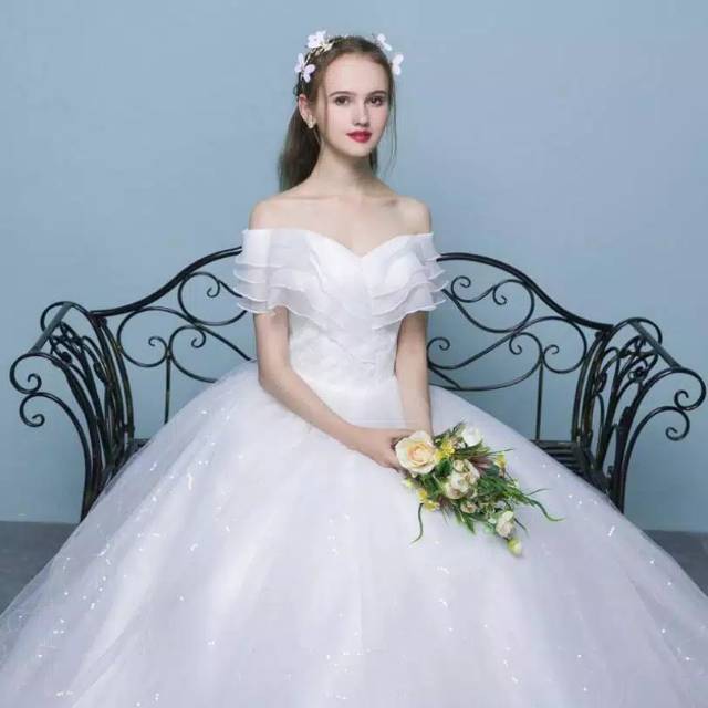 Preloved Wedding dress ball gown