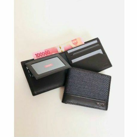 Tumi Men Wallet