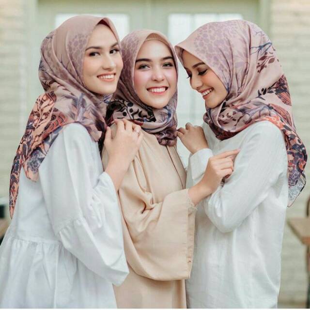 My lady Levi hijab voal printed scarf