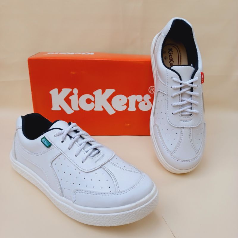 Sepatu Sneakers casual unisex. SNK 01