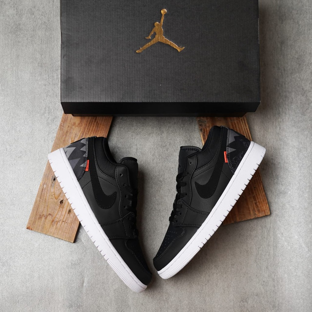 Air Jordan 1 Low 'PSG'