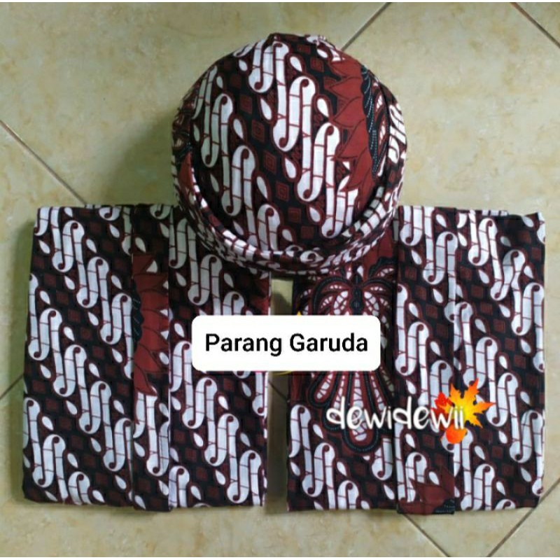 Set Blangkon + Jarik Instan Cewek Cowok, Motif Parang Garuda