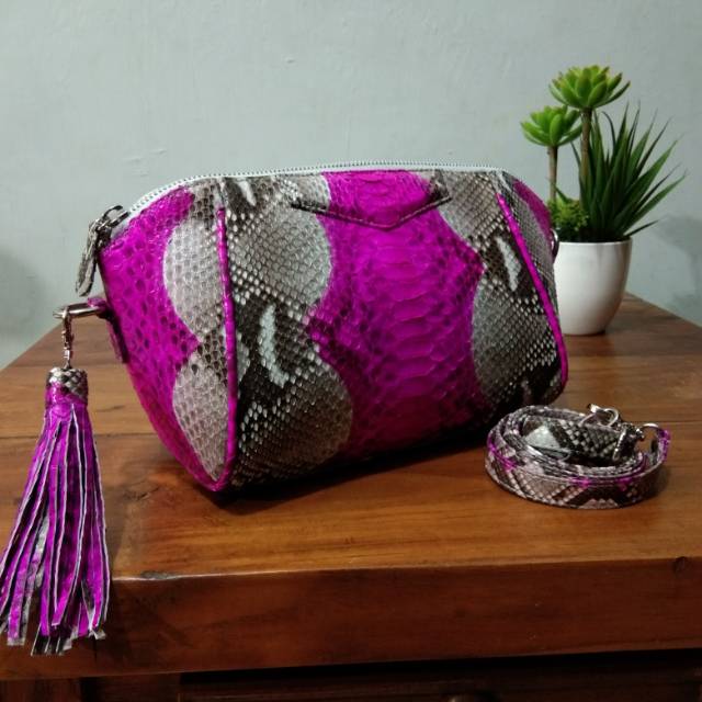 Tas kulit piton model tas poutgifency