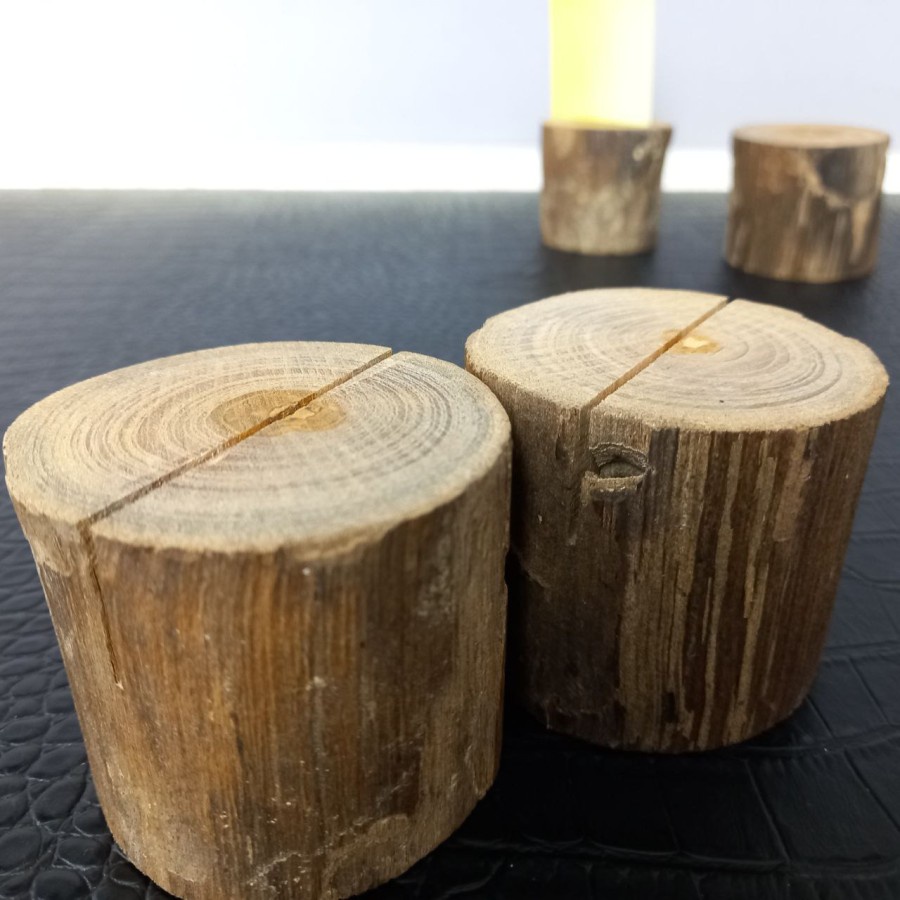 

TEMPAT KARTU / CARD HOLDER KAYU BULAT