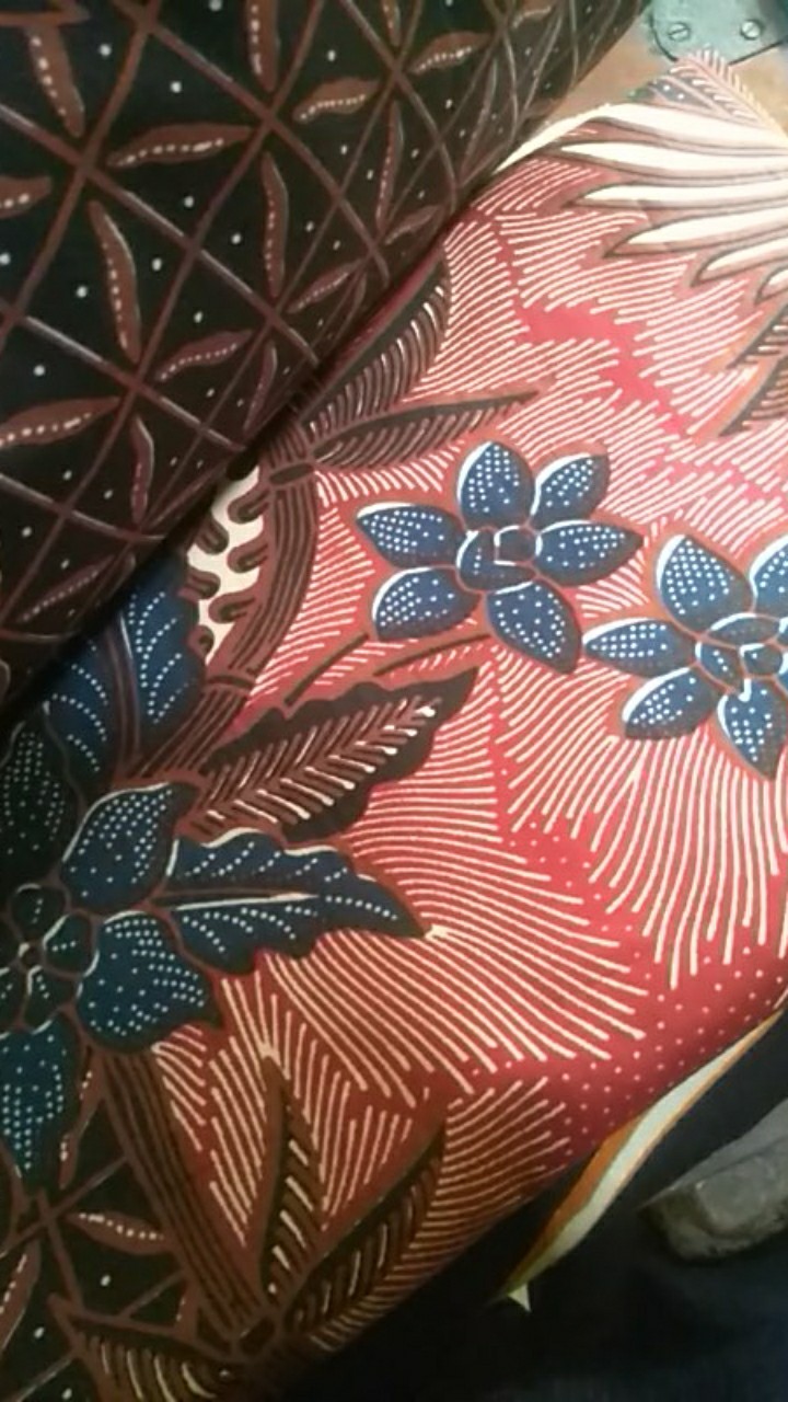 Kain Batik Solo (alusan Limited Stock) Motif Pola Kemeja Lengan Panjang