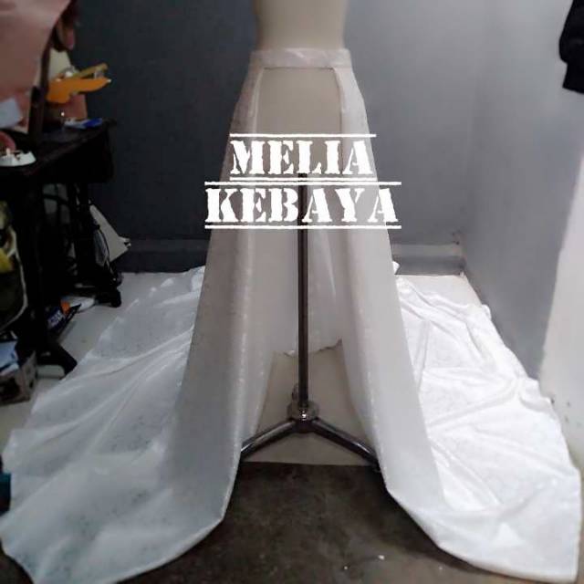 Kebaya /ekor kebaya pengantin