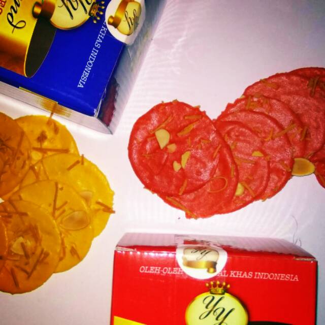

Y&Y almond crispy RED velvet