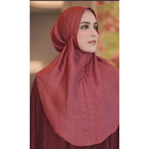 tapis slip on red buttonscarves preloved