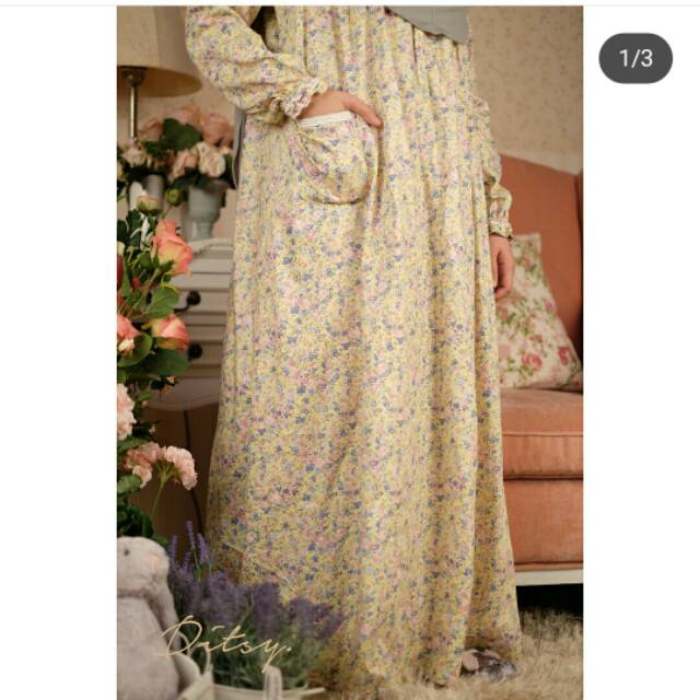 Disty Official - Nightgown