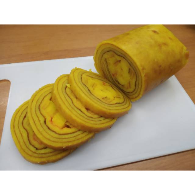 

Best Seller Lapis Gulung Mini 13cm Enak dan Murah Meriah