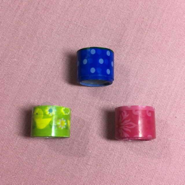 

Invisible Tape , Tape bermotif (Rp 5.000~15.000)