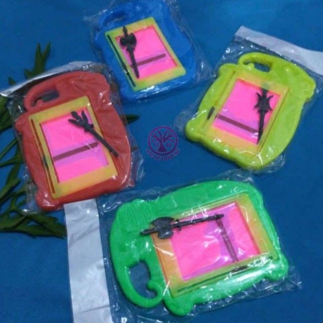 

Mainan papan tulis mini / magic board / Sabak mini / mainan edukasi / alat tulis