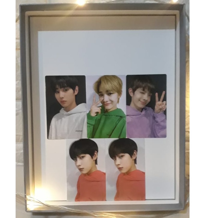 ENHYPEN OFFICIAL PHOTOCARD [LIGHT STICK]