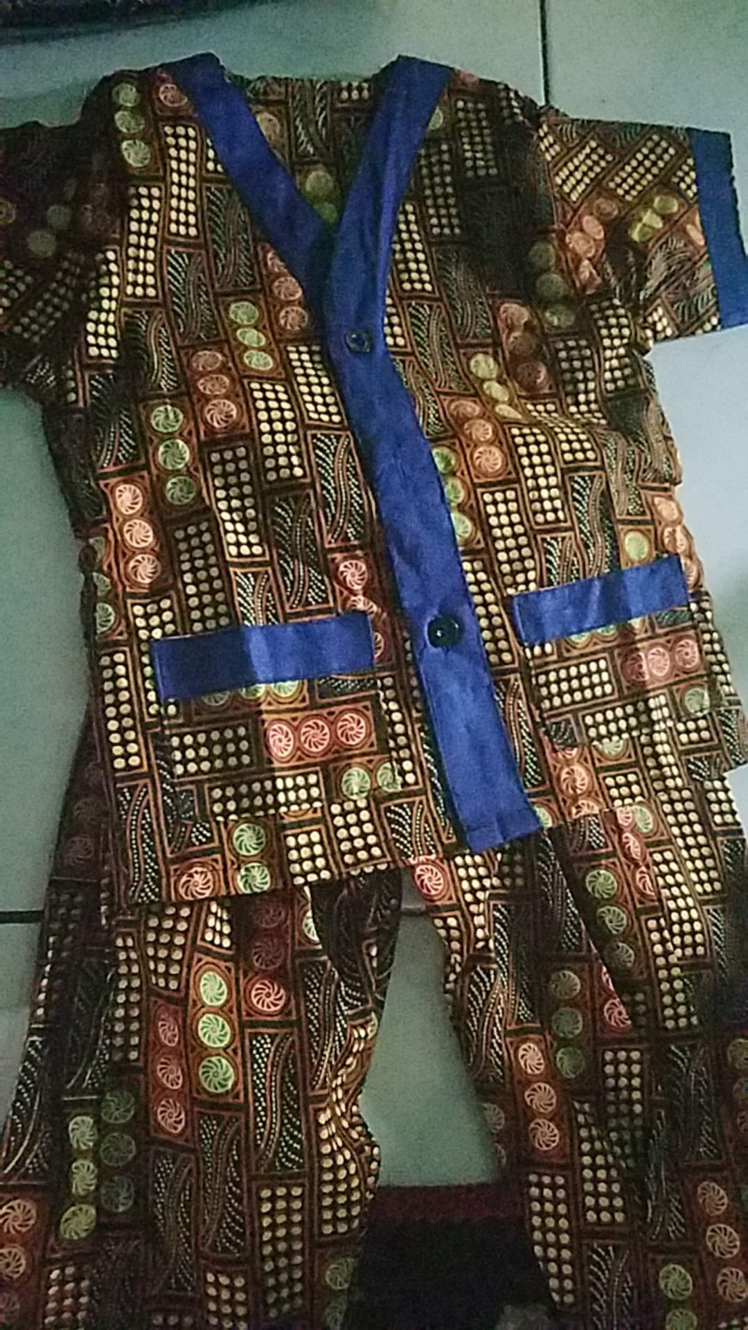 Setelan Batik Anak Untuk Usia 1 Sampai 2 Tahun