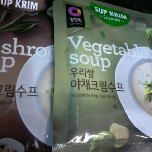 

KOREAN CREAM SOUP ( RASA JAMUR, SAYURAN, BAWANG PUTIH)