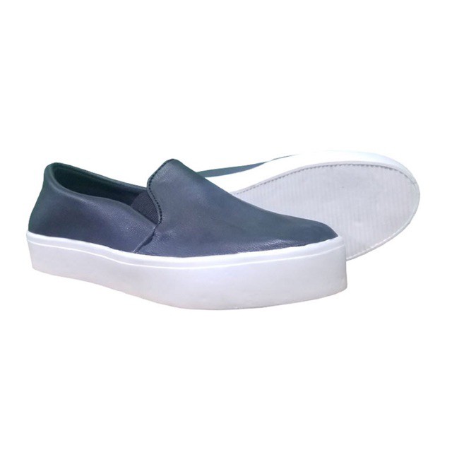 Dnr Sepatu Slipon Wanita Casual   Slip on Cewek Korea Putih Hitam Polos Murah