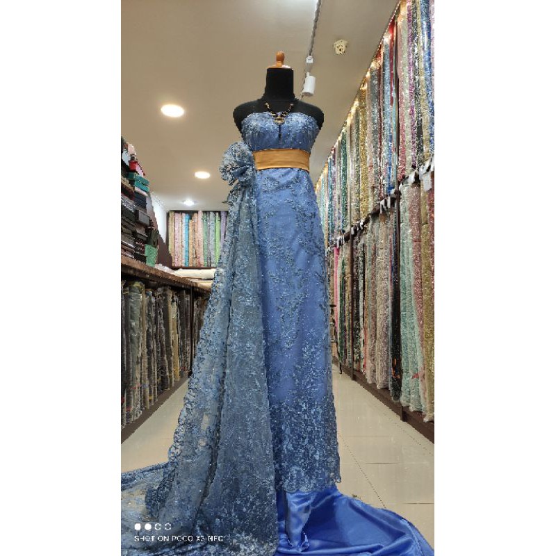 Kain Tile Brokat Kebaya Dress Biru Cinderella