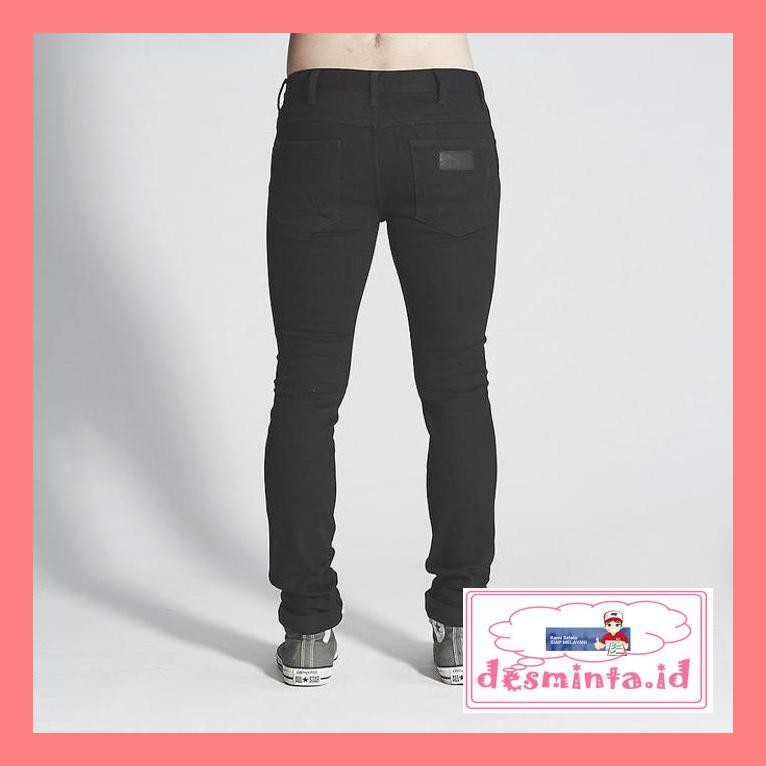 Fashion Pria-Bestjeans- Celana Panjang Wrangler Strangler Sonic Black Jeans Stretch Original 41S150