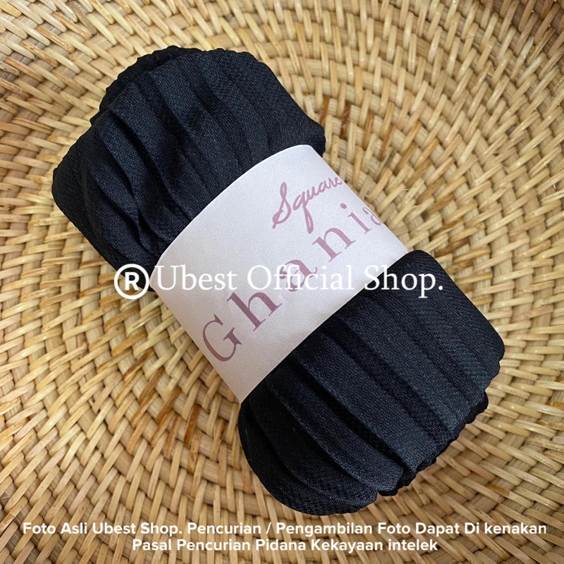 Hijab Segiempat Plisket / Hijab Square Plisket / Bella Square / Hijab Bella Plisket / Jilbab Plikset-Hitam