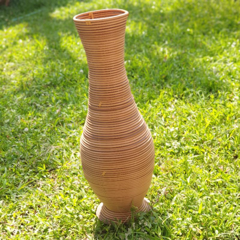 Vas guci bunga rotan sintetis besar