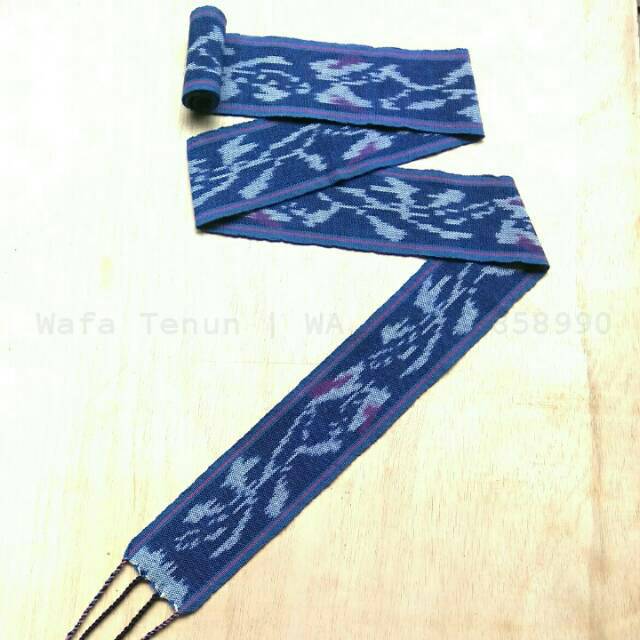 Ikat Kepala Tenun NTT