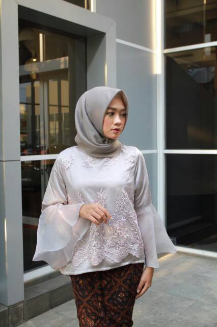 Blouse Hijab Tulle Bordir Wanita Grey M L XL XXL