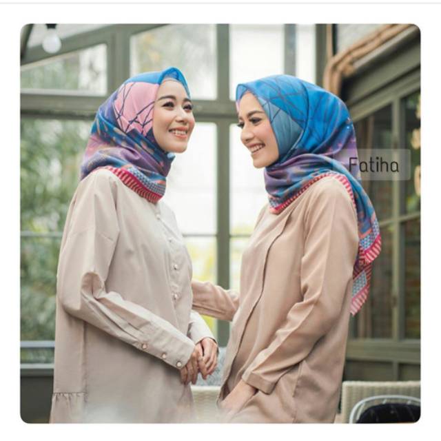 FATIHA Printed Scarf by Kinaya
