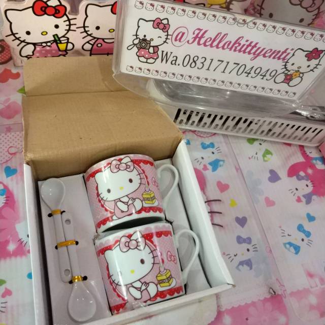 Gelas keramik couple hellokitty 1set isi 2gelas