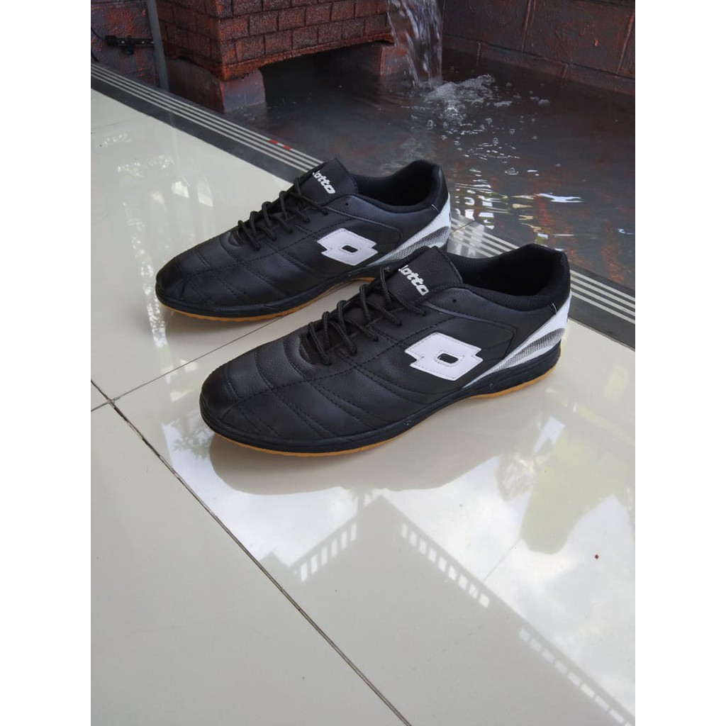 Sepatu futsal jumbo(sol jahitan muter) size 44,45,46,47,48