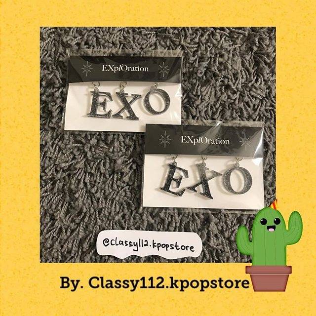

EXO Acrylic Charm Set