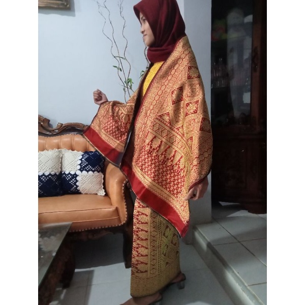 Songket lepus maroon gold/songket tenun palembang asli/songket palembang