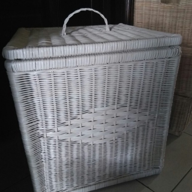Keranjang Rotan Laundry Besar