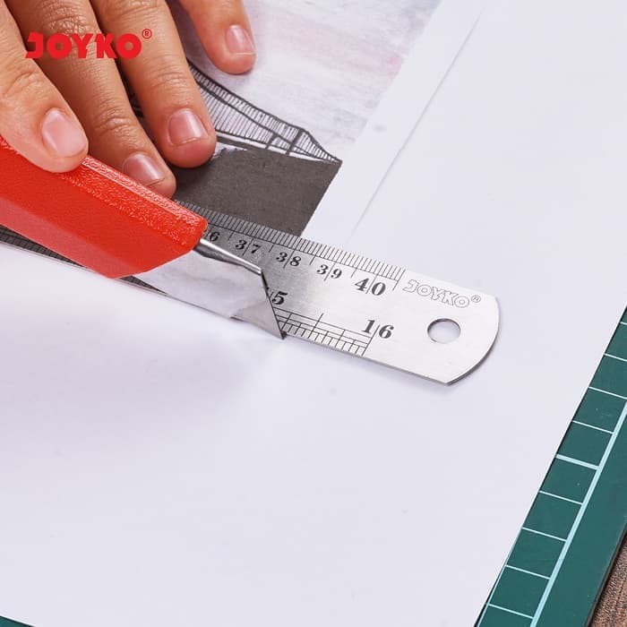 

Penggaris Besi / Stainless Steel Ruler Joyko RL-ST40 40 cm